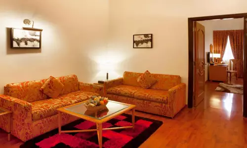 هتل لند مارک بنی یاس دبی